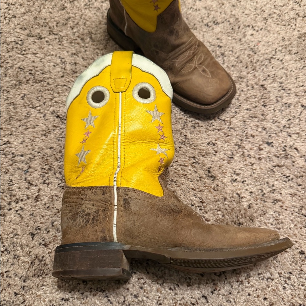 Old West Yellow and Brown Youth Cowboy Boots - Picture 2 of 4